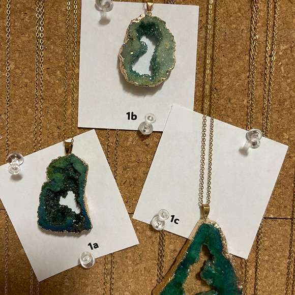 Natural Geode Stone & Crystal Quartz Christmas King Noble Fir Green Necklace 1b - Picture 11 of 11